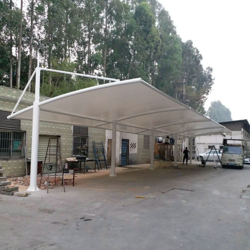 膜結(jié)構(gòu)車棚的設(shè)計(jì)與施工 從景觀棚到工廠車棚的全面解析