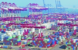 美國華人超市商品加價(jià)近九成 貿(mào)易鏈條中的隱憂與挑戰(zhàn)